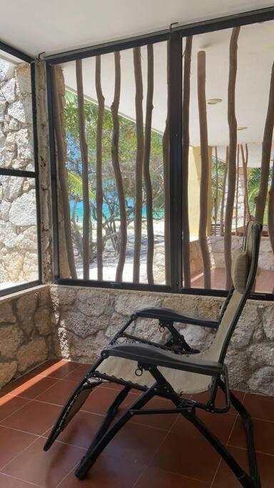 Beachfront Apartment With Swimming Pool. One Bedroom Celestun Eksteriør bilde